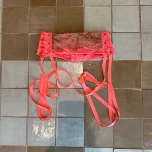 Xs Garter Belt